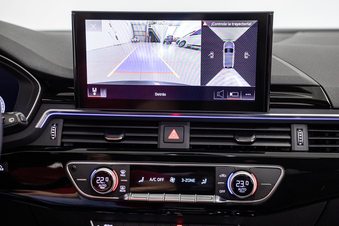 AUDI A4 Avant BLACK LINE 35 TDI S TRONIC 163 CV