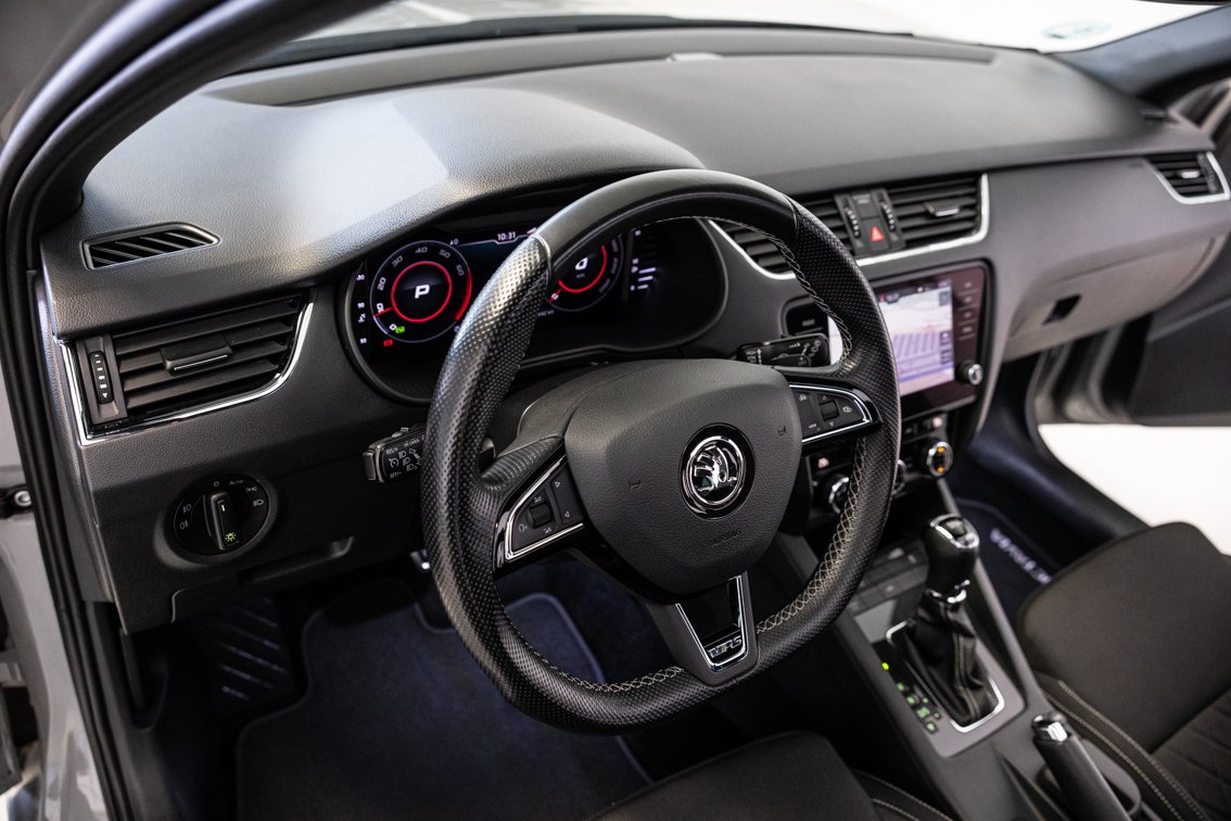 SKODA OCTAVIA COMBI RS 2.0 TSI DSG 245 CV