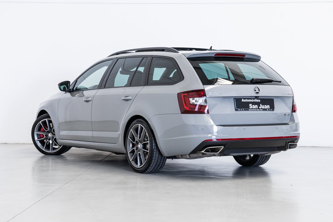 SKODA OCTAVIA COMBI RS 2.0 TSI DSG 245 CV