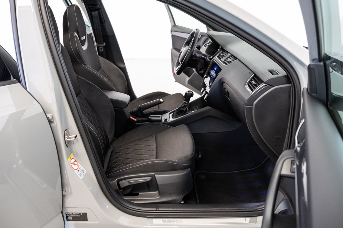 SKODA OCTAVIA COMBI RS 2.0 TSI DSG 245 CV