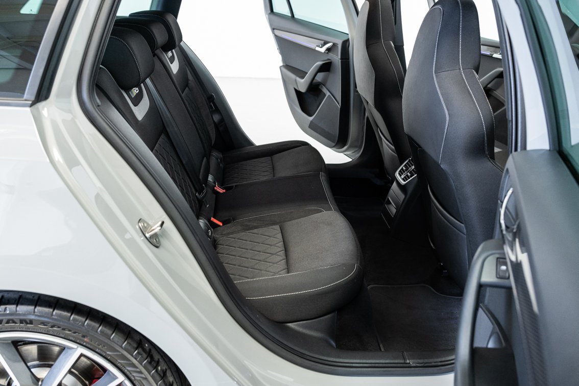 SKODA OCTAVIA COMBI RS 2.0 TSI DSG 245 CV