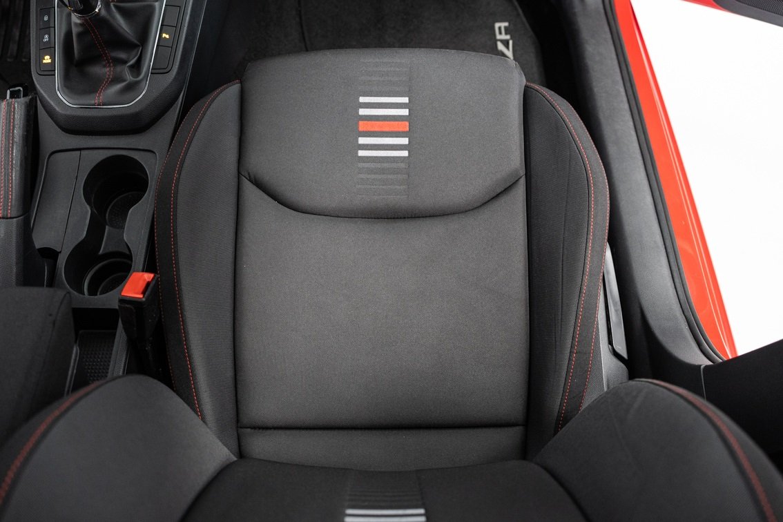 SEAT Ibiza FR PLUS 1.0 TSI 110 CV