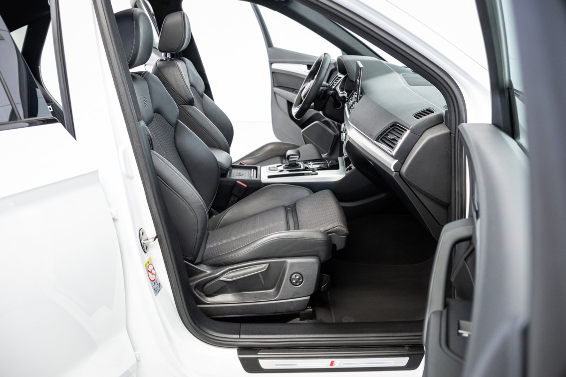 AUDI Q5 SPORTBACK BLACK LINE 35 TDI S TRONIC 163 CV