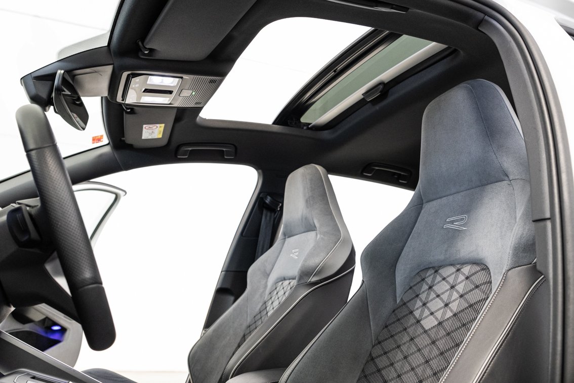 VOLKSWAGEN Golf R LINE 1.5 ETSI DSG 150 CV