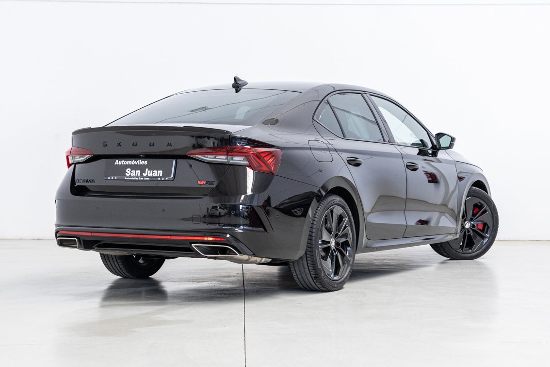 SKODA Octavia RS 2.0 TSI DSG 245 CV