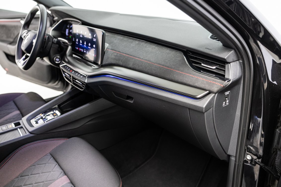 SKODA Octavia RS 2.0 TSI DSG 245 CV