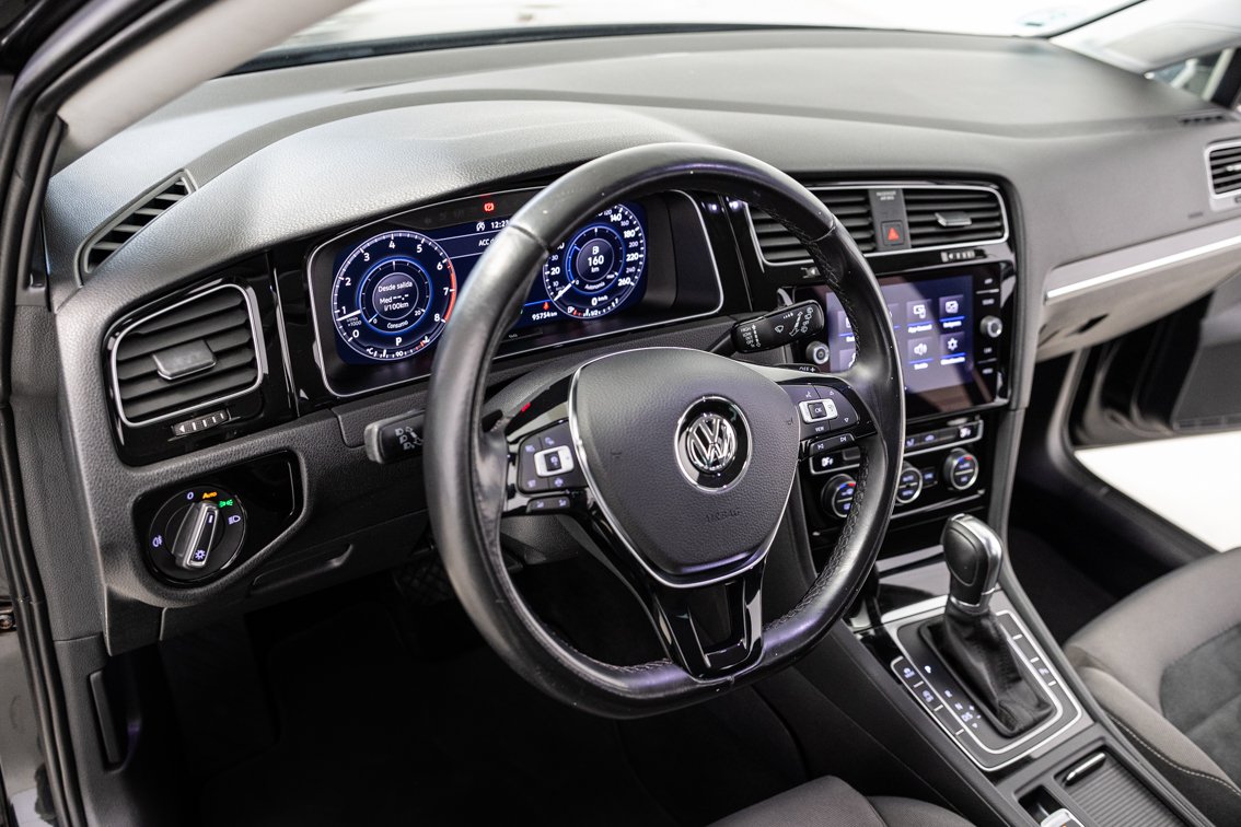 VOLKSWAGEN Golf SPORT R LINE 2.0 TDI DSG 150 CV