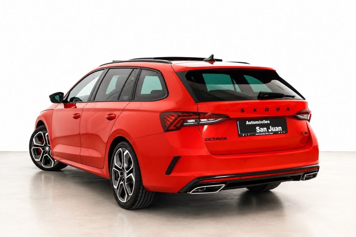 SKODA OCTAVIA COMBI RS 2.0 TSI DSG 245 CV