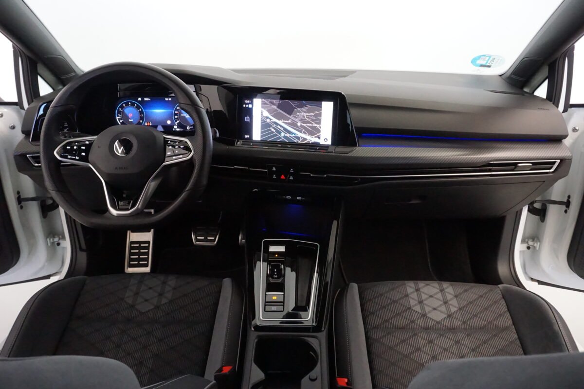VOLKSWAGEN Golf R LINE 1.5 ETSI DSG 130 CV