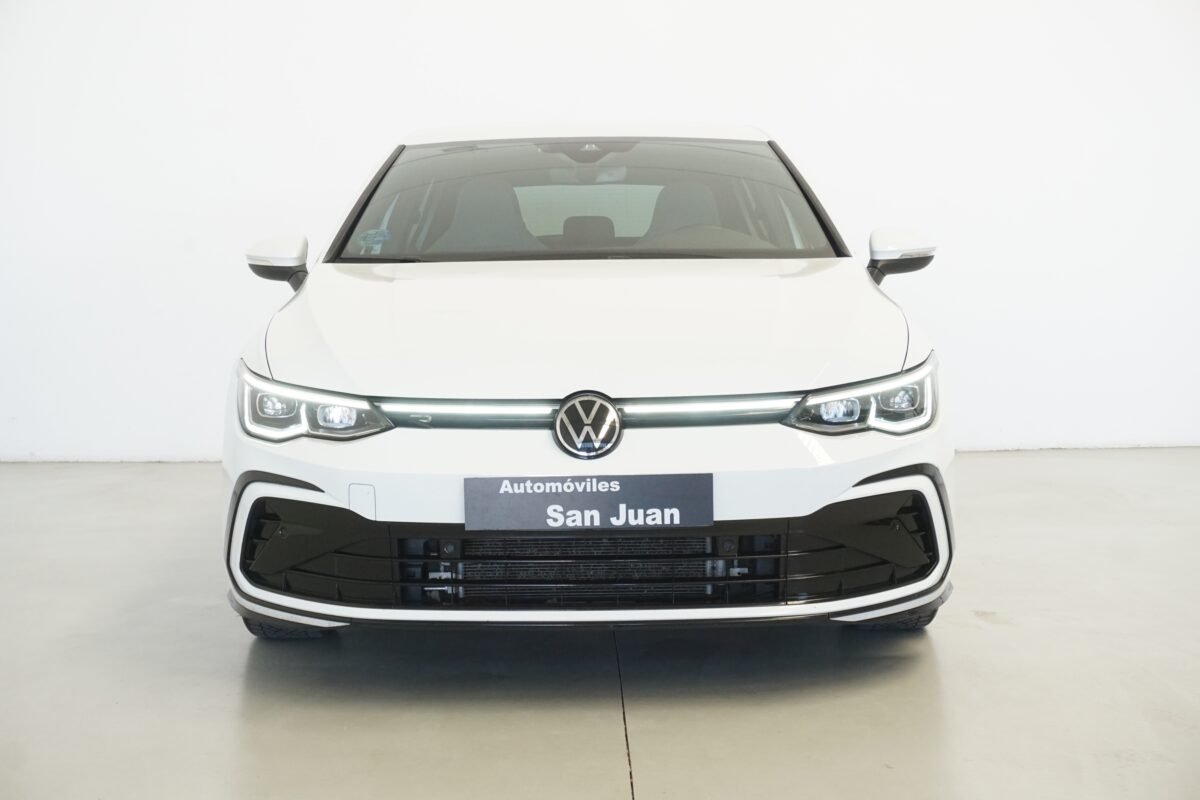 VOLKSWAGEN Golf R LINE 1.5 ETSI DSG 130 CV