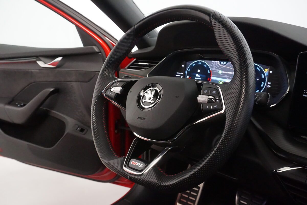 SKODA OCTAVIA COMBI RS 2.0 TSI DSG 245 CV