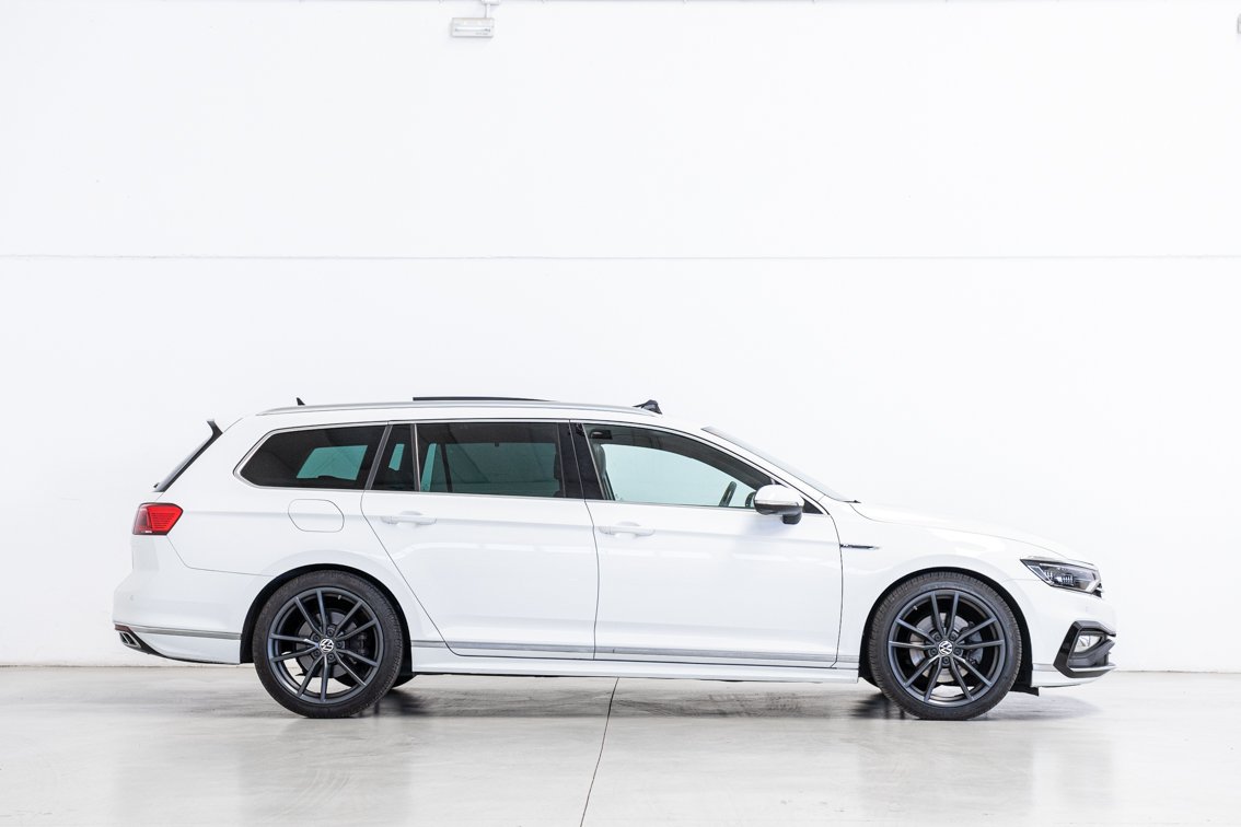 VOLKSWAGEN Passat Variant R LINE 2.0 TDI DSG 200 CV