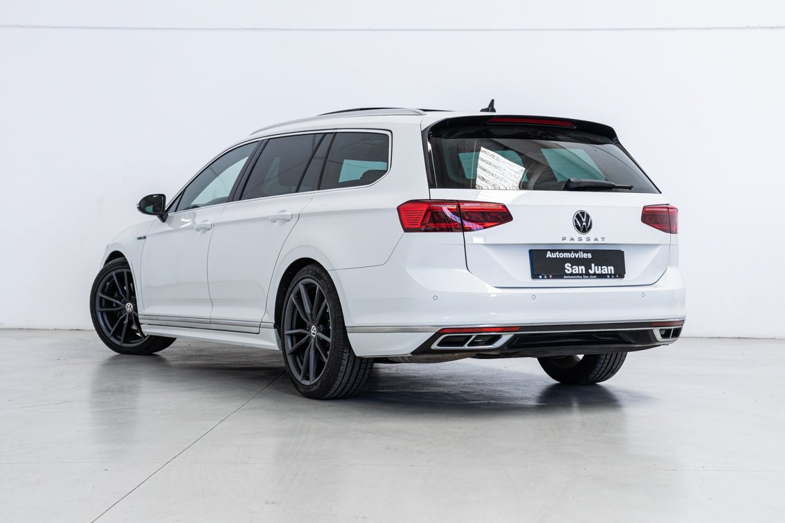 VOLKSWAGEN Passat Variant R LINE 2.0 TDI DSG 200 CV