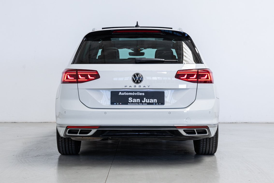 VOLKSWAGEN Passat Variant R LINE 2.0 TDI DSG 200 CV