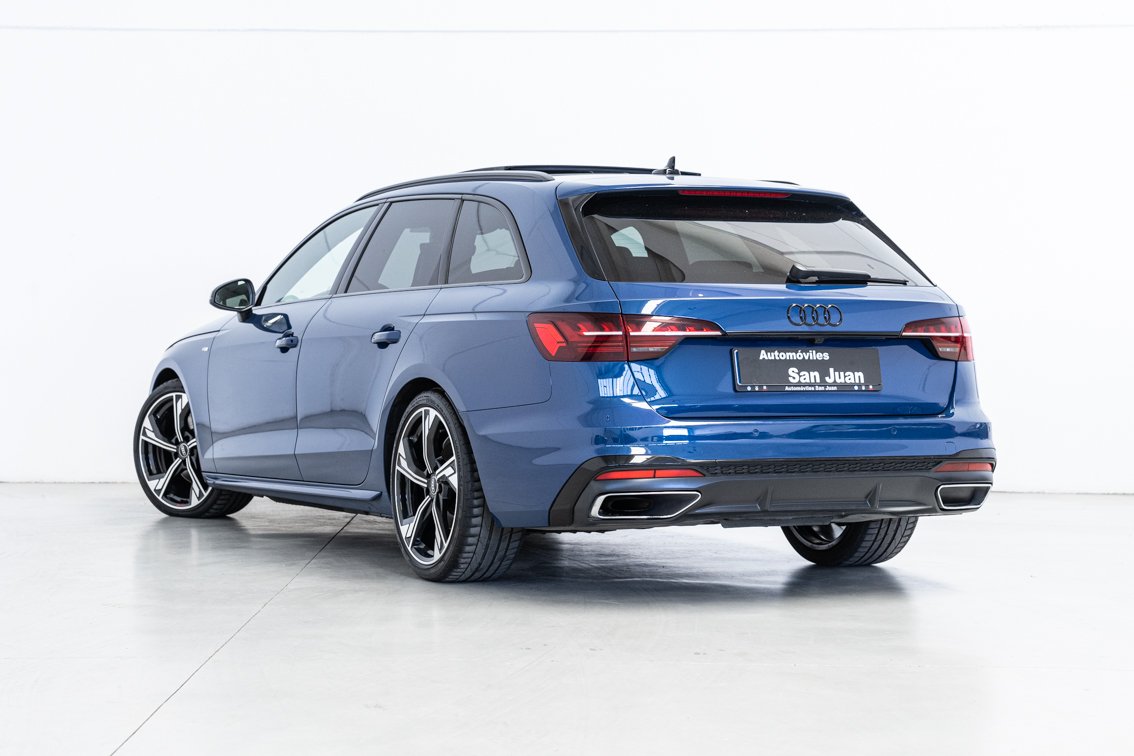 AUDI A4 Avant BLACK LINE 35 TDI S TRONIC 163 CV