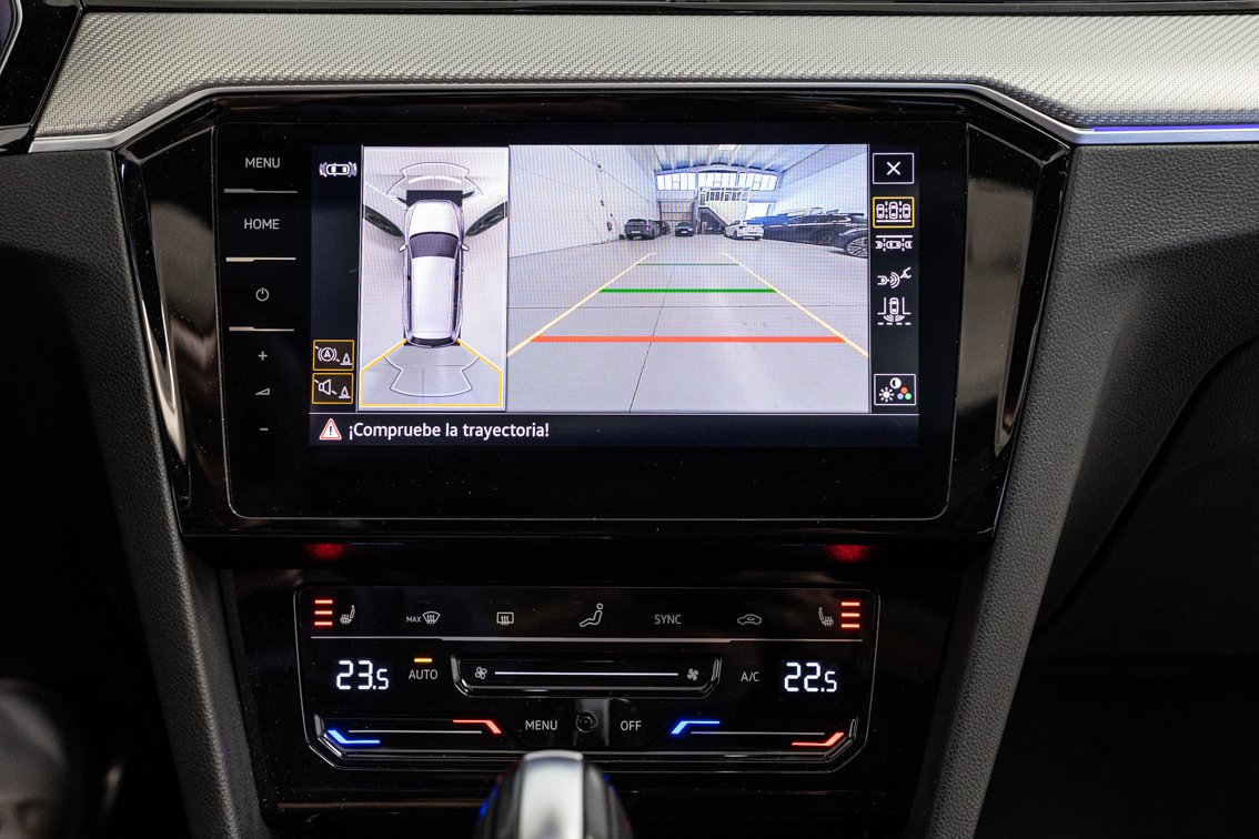VOLKSWAGEN Passat Variant R LINE 2.0 TDI DSG 200 CV