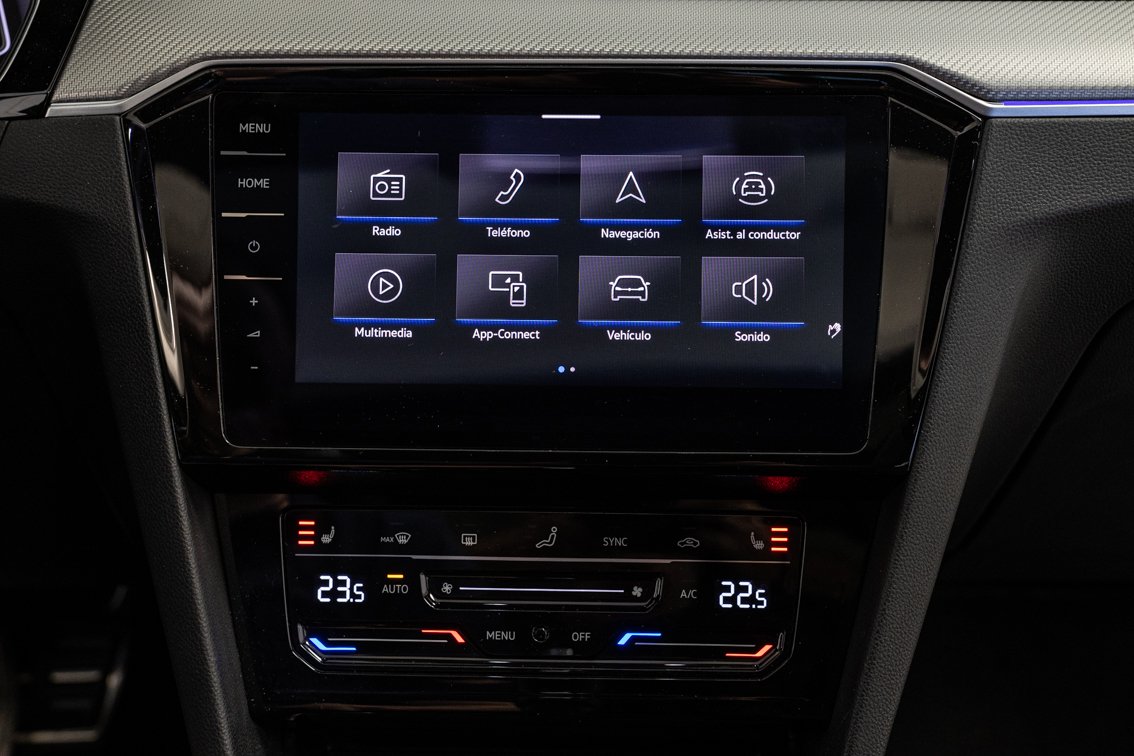 VOLKSWAGEN Passat Variant R LINE 2.0 TDI DSG 200 CV