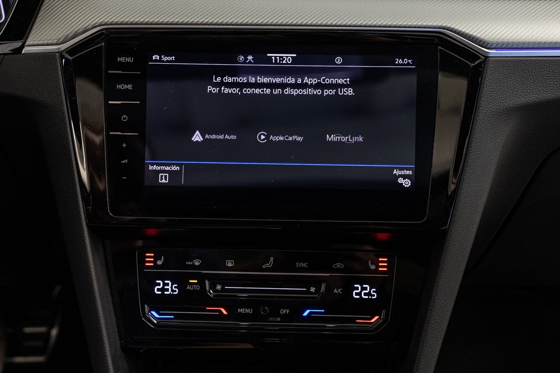 VOLKSWAGEN Passat Variant R LINE 2.0 TDI DSG 200 CV