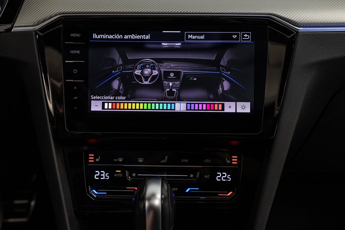 VOLKSWAGEN Passat Variant R LINE 2.0 TDI DSG 200 CV