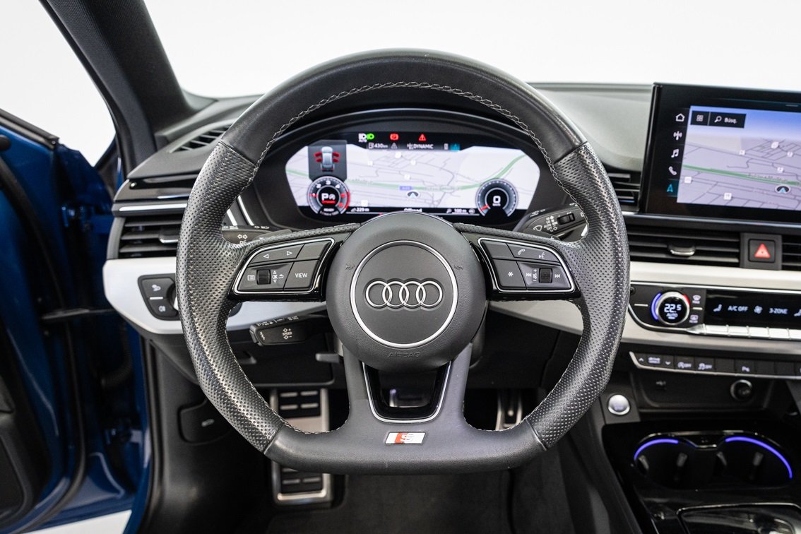 AUDI A4 Avant BLACK LINE 35 TDI S TRONIC 163 CV