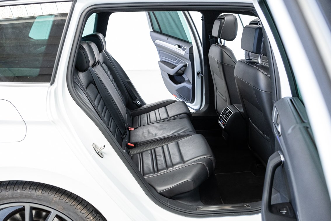 VOLKSWAGEN Passat Variant R LINE 2.0 TDI DSG 200 CV