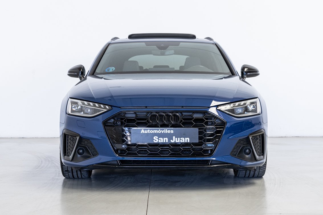 AUDI A4 Avant BLACK LINE 35 TDI S TRONIC 163 CV
