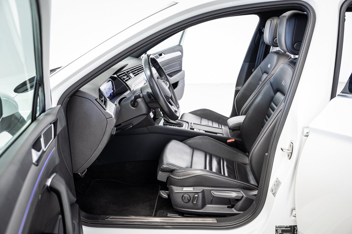 VOLKSWAGEN Passat Variant R LINE 2.0 TDI DSG 200 CV