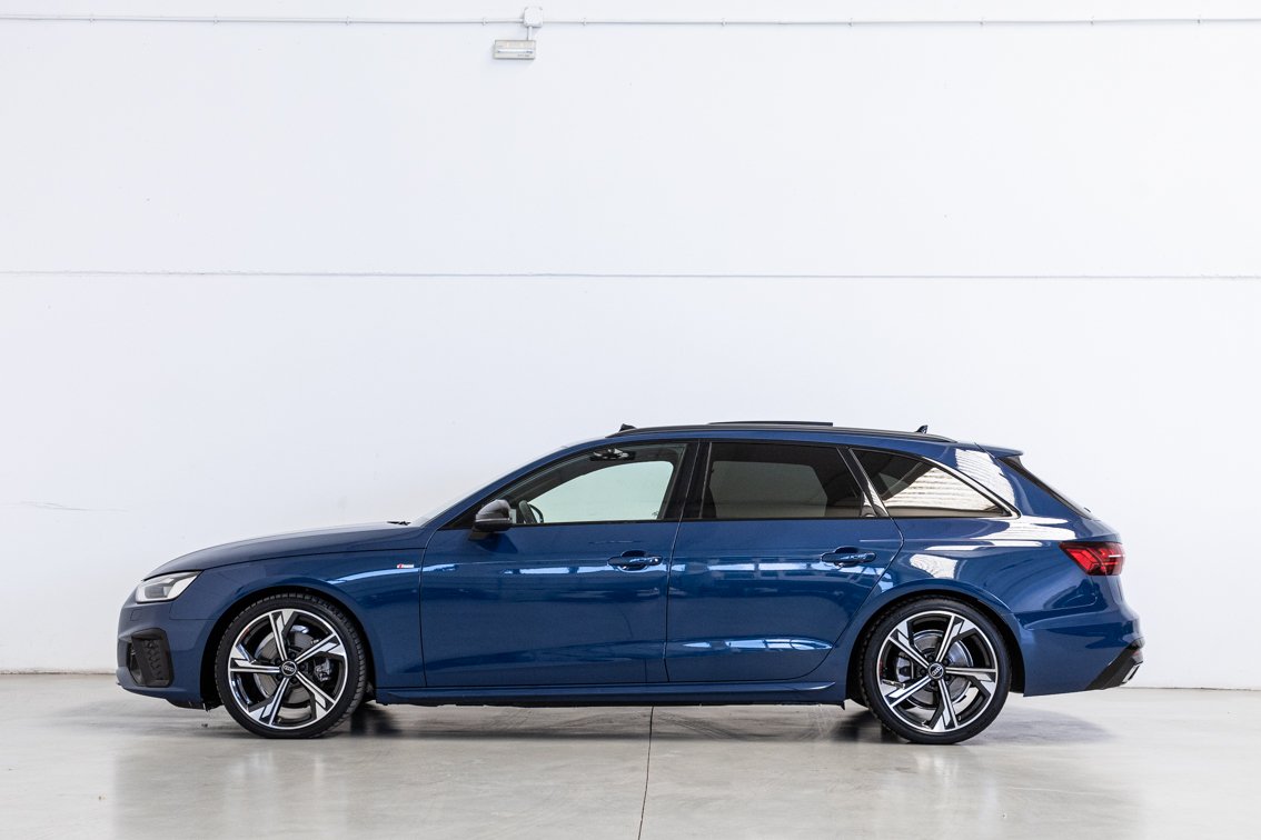 AUDI A4 Avant BLACK LINE 35 TDI S TRONIC 163 CV