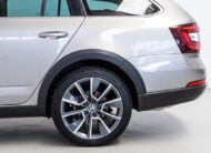 SKODA OCTAVIA COMBI SCOUT 2.0 TDI DSG 4X4 184 CV