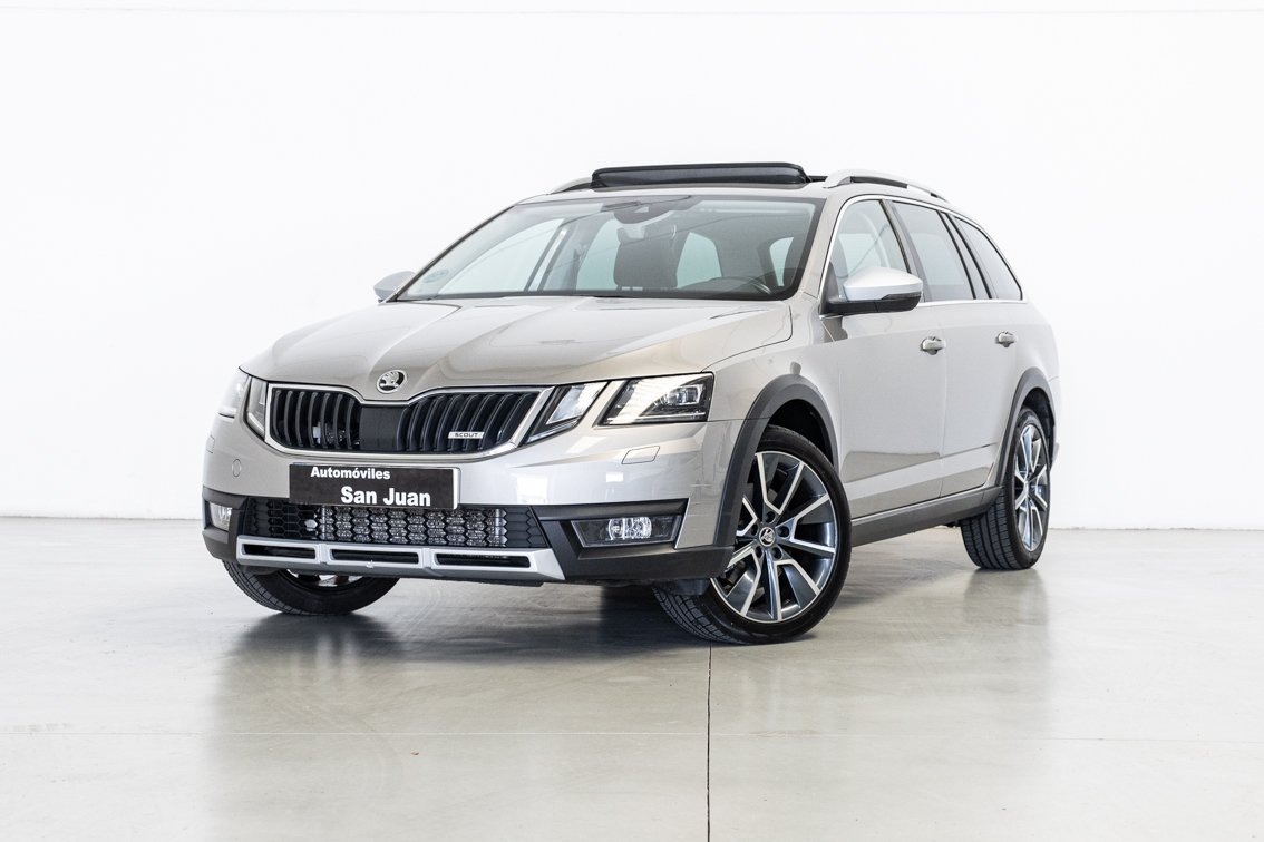 SKODA OCTAVIA COMBI SCOUT 2.0 TDI DSG 4X4 184 CV