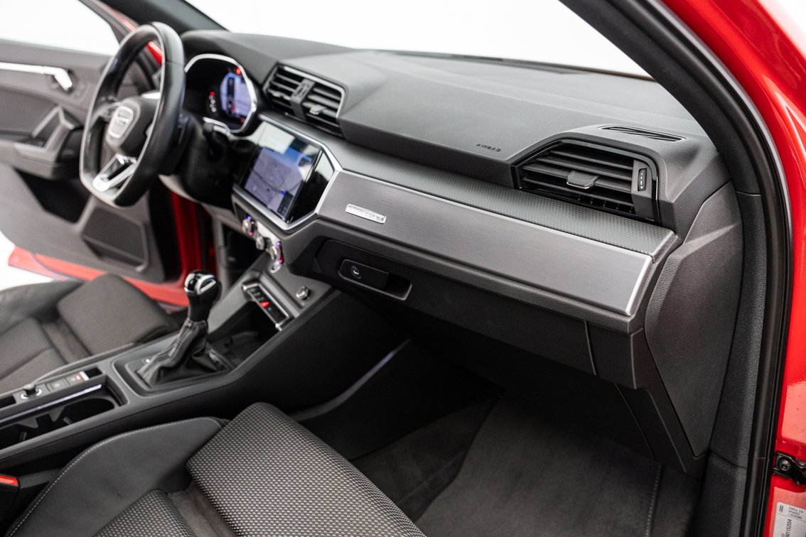 AUDI Q3 SPORTBACK BLACK LINE 40 TFSI S TRONIC QUATTRO 190 CV